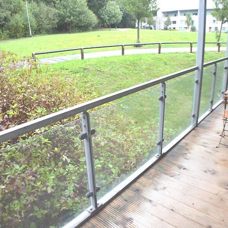 Brentwood Town Retreat - Large 2 Bedroom Apartment Esterno foto