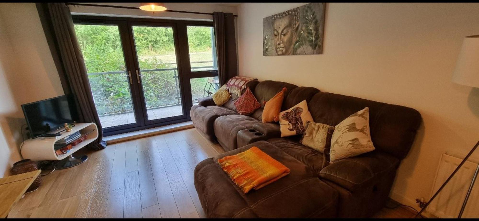 Brentwood Town Retreat - Large 2 Bedroom Apartment Esterno foto