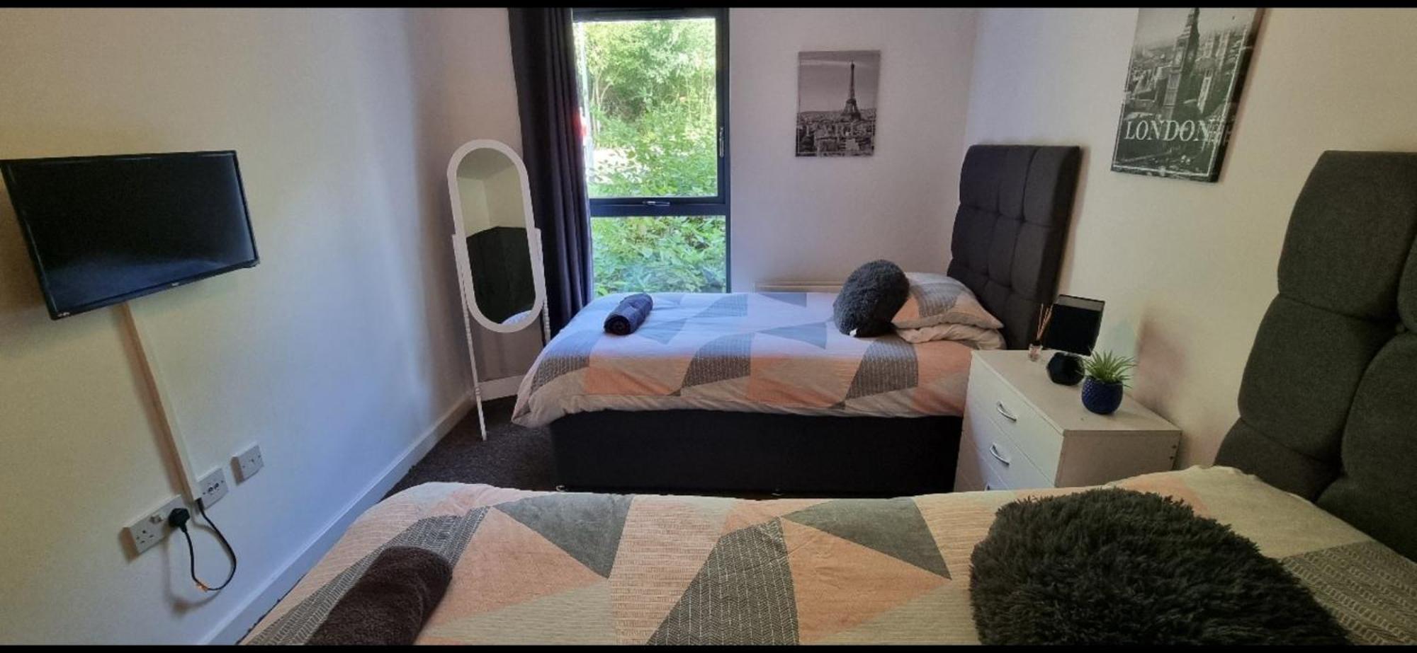 Brentwood Town Retreat - Large 2 Bedroom Apartment Esterno foto