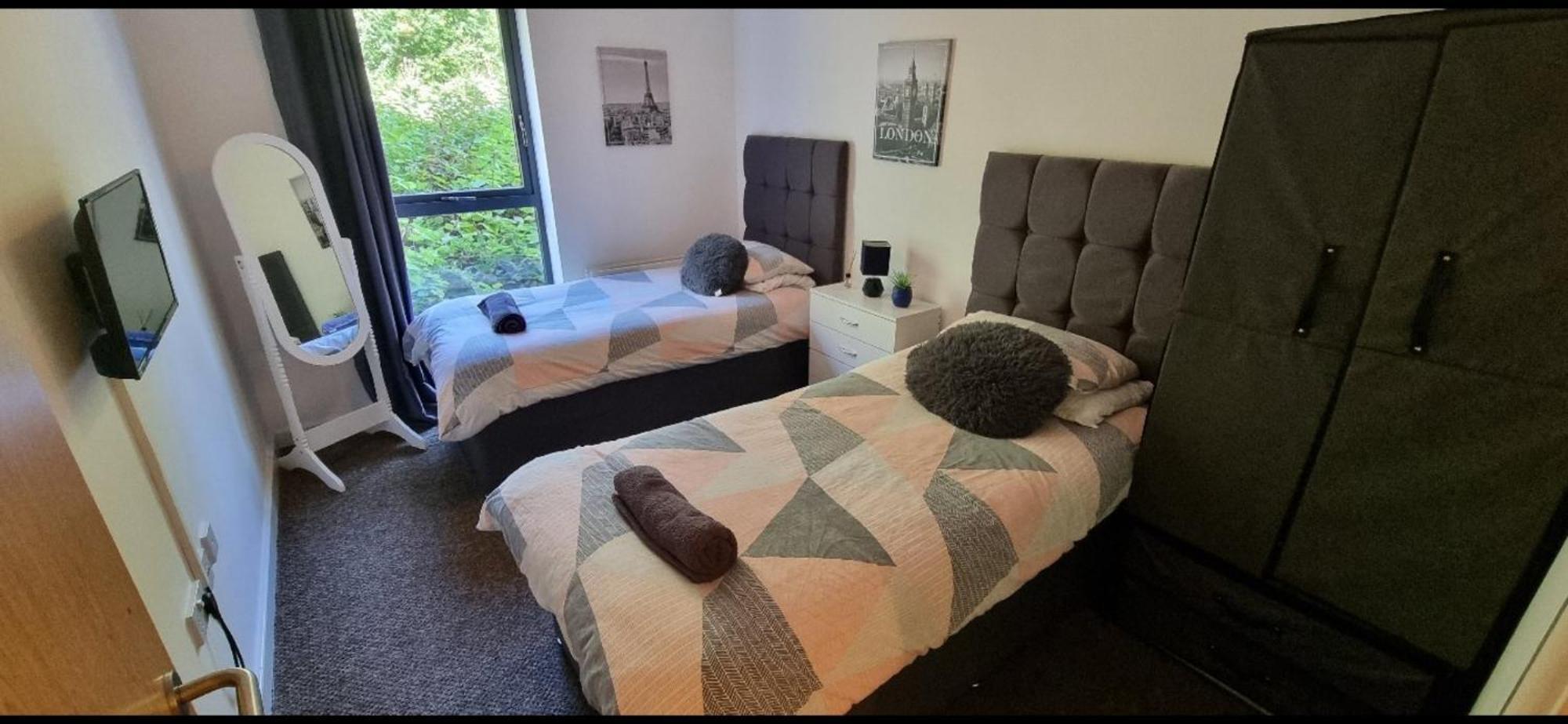 Brentwood Town Retreat - Large 2 Bedroom Apartment Esterno foto