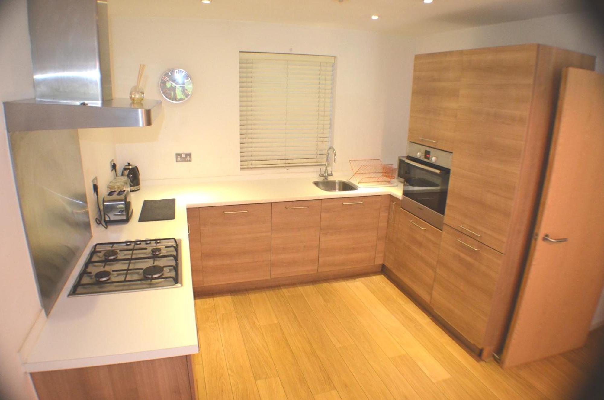 Brentwood Town Retreat - Large 2 Bedroom Apartment Esterno foto
