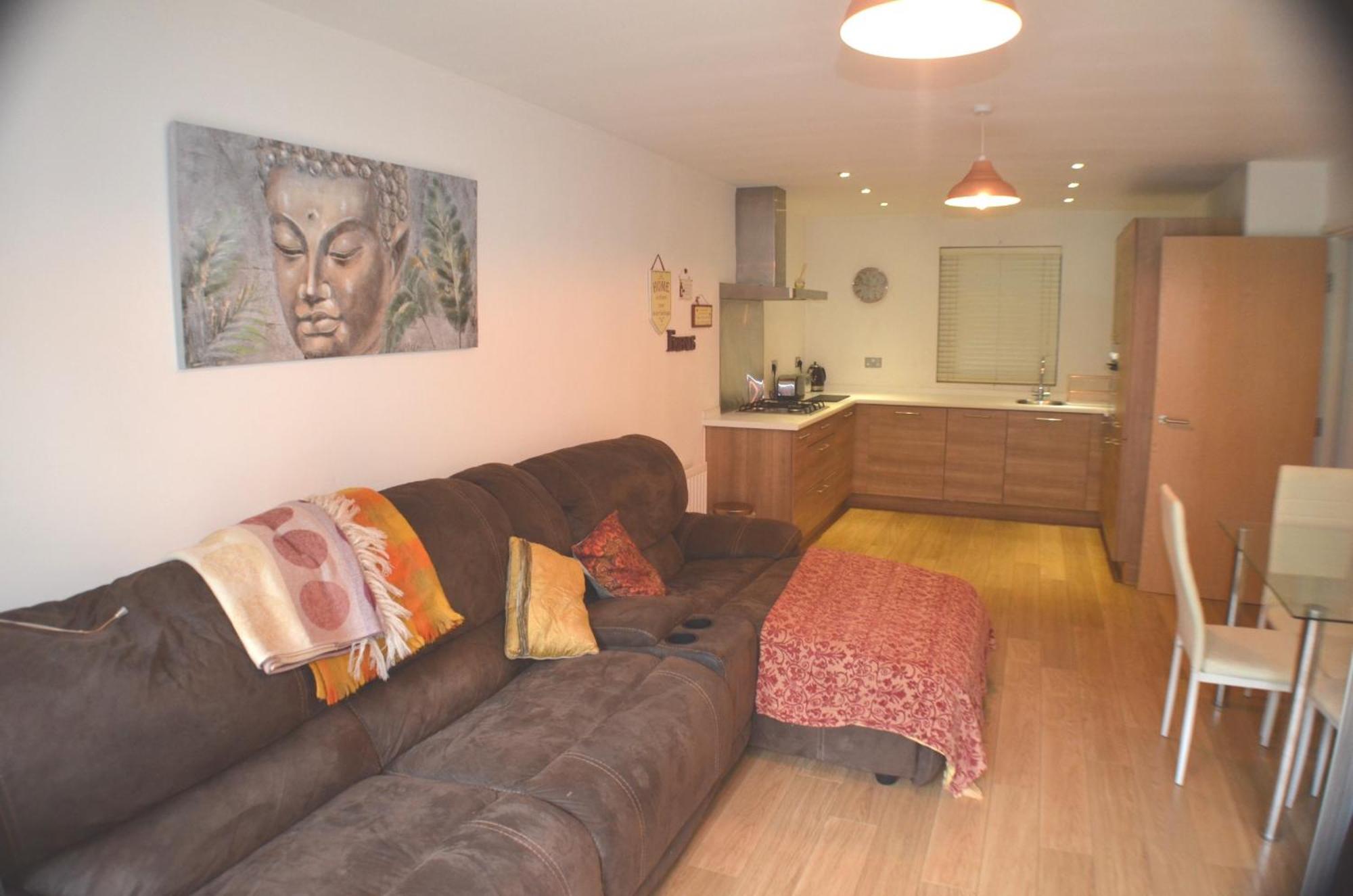 Brentwood Town Retreat - Large 2 Bedroom Apartment Esterno foto